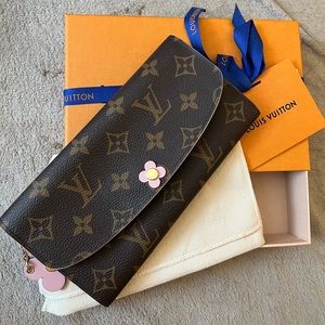 Authentic Louis Vuitton Emilie Wallet.